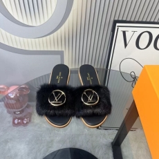 Louis Vuitton Slippers